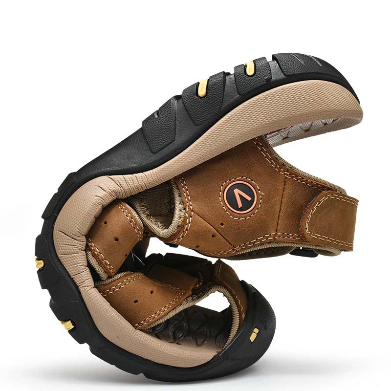 Sandaler for promenad og vandring