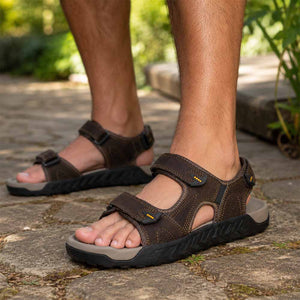 Sandaler med bred passform og fotbuestøtte